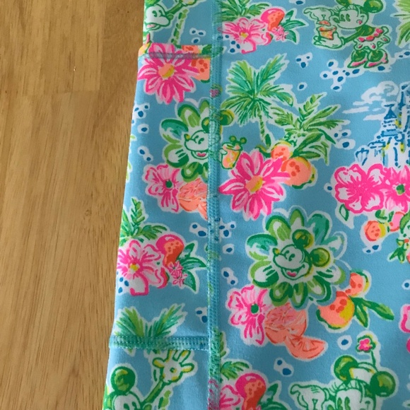 NWT Mickey and Minnie Mouse Weekender Leggings for Women by Lilly Pulitzer – L - Picture 3 of 10